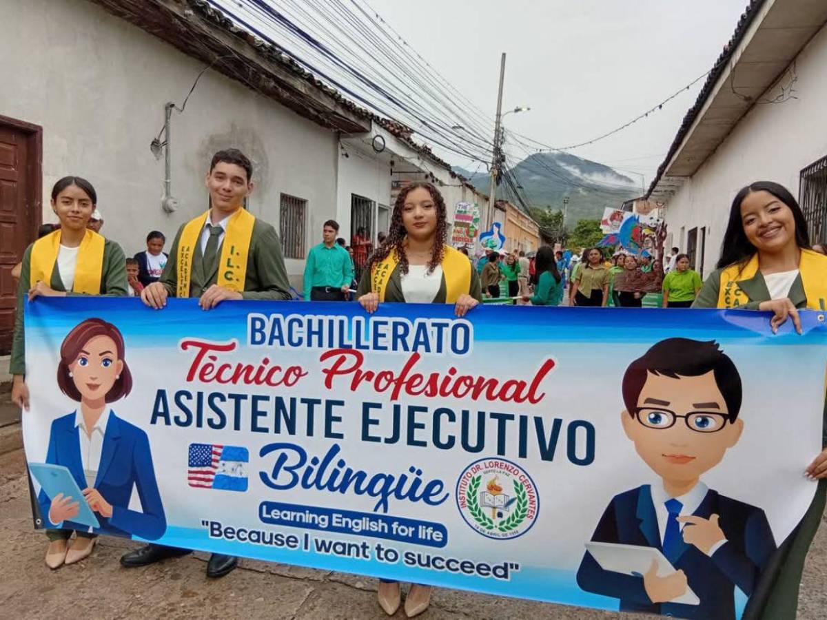 El departamento de La Paz vibró con fervor patrio en los desfiles del 15 de septiembre