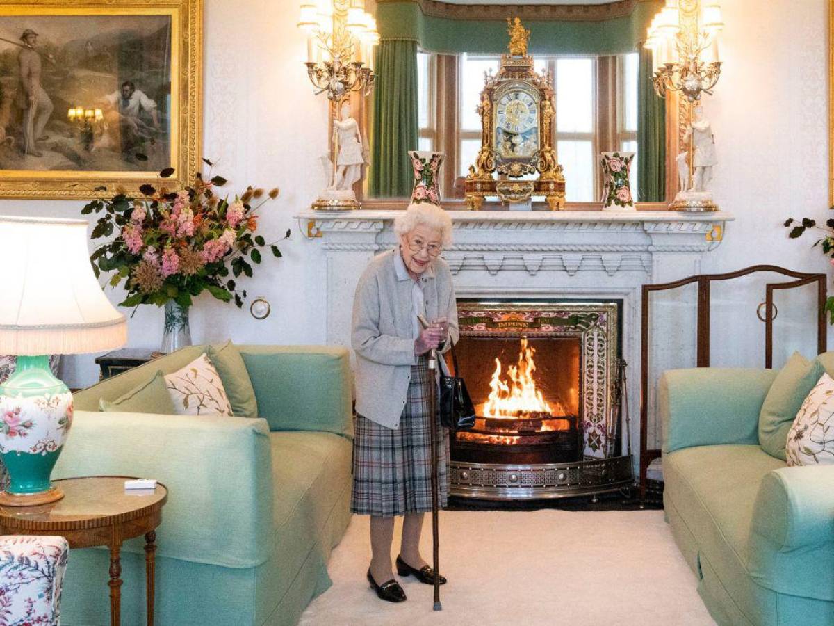La última foto de la reina Isabel II que generó preocupación por su salud