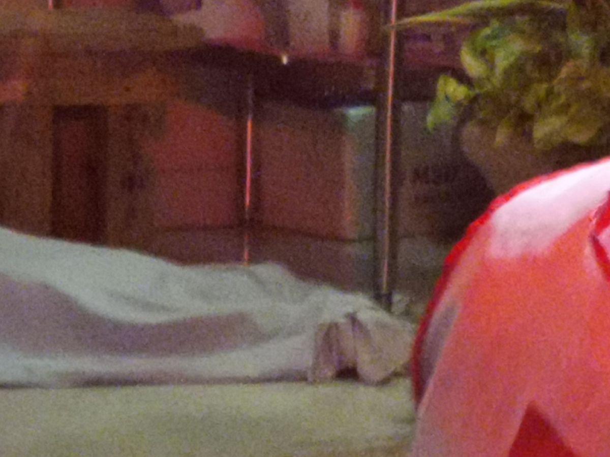 Muere anciana al presenciar la violenta detención de su nieto en Tegucigalpa