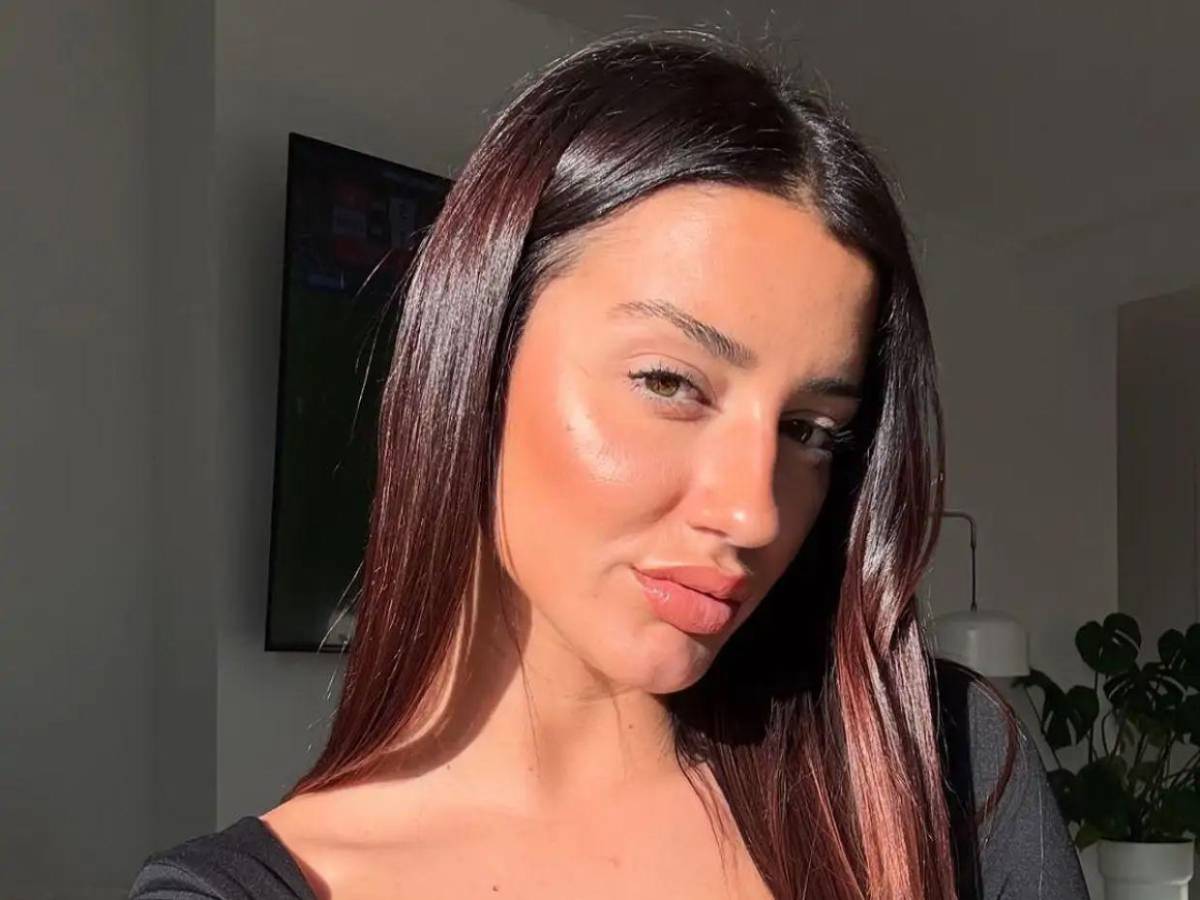 Lamine Yamal sorprende al aclarar su relación con su novia y esta reacciona