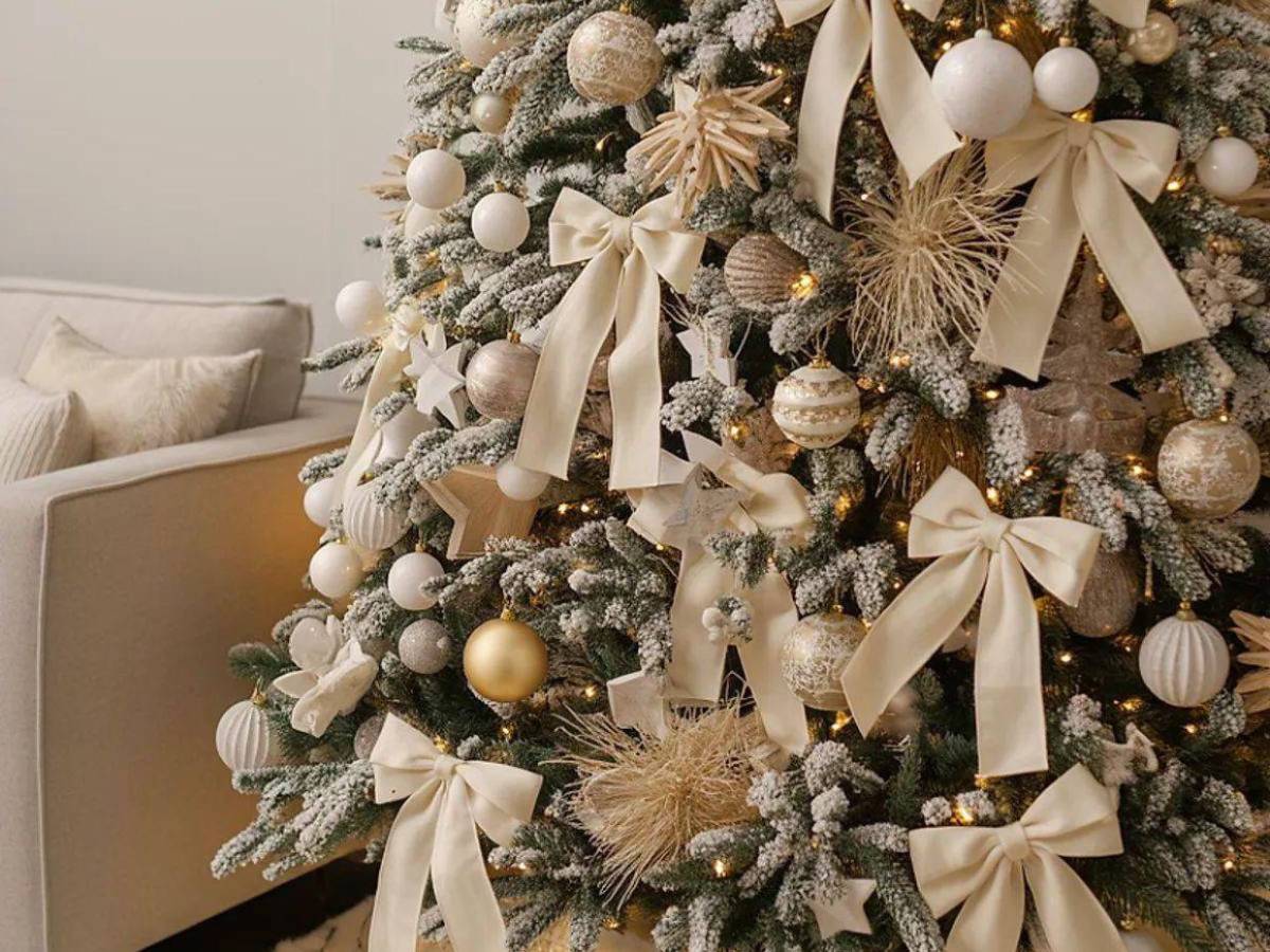 ¿No sabes como decorar tu árbol de Navidad? Conoce las tendencias para este 2025