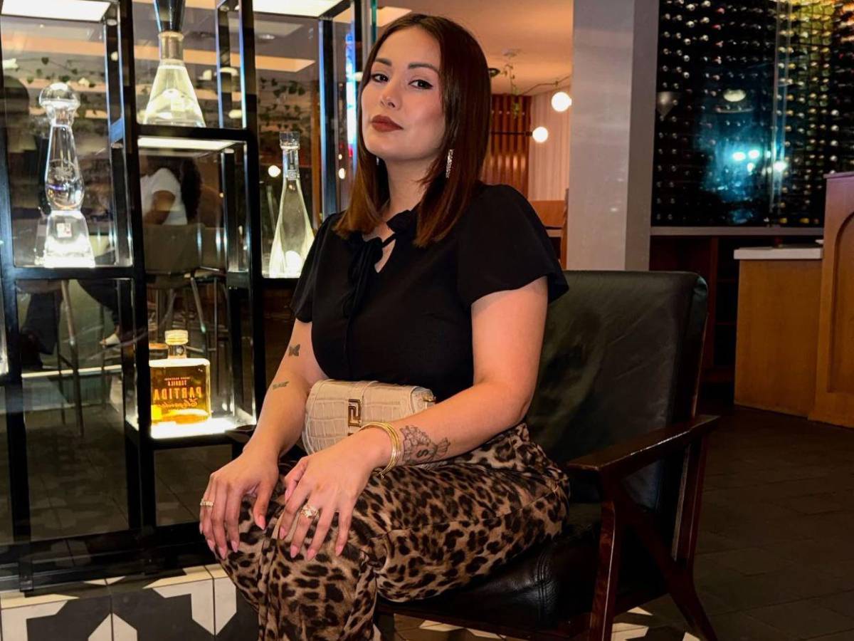 Elsa Oseguera confirma su regreso a la televisión: Gracias por tan jugosa y tentadora firma