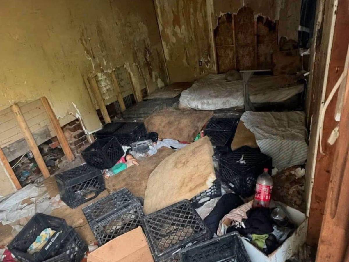 ¿Quién es Elizabeth Siders, la madre de 16 hijos hallados en hacinamiento en Ohio?