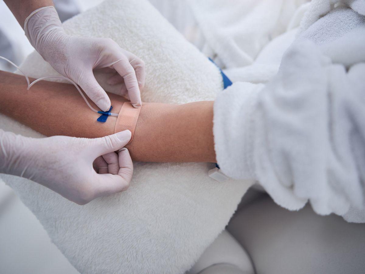 Una mujer muerta y tres en coma tras ser tratadas con un suero defectuoso en Perú