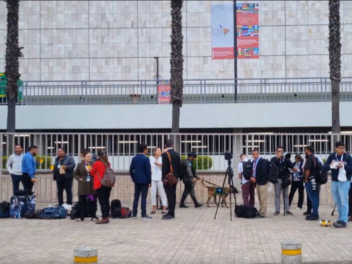 Accesos al Banco Central de Honduras cerrados por la IX Cumbre de la Celac