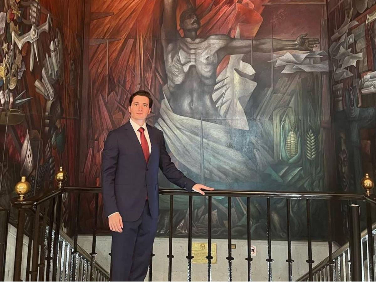 Así es Bernardo Bosch, el hermano de Miss México del que toda Tailandia habla