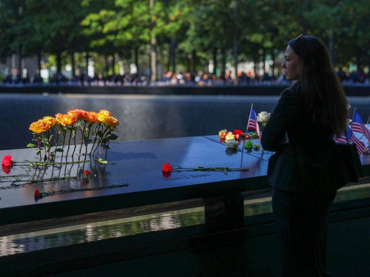 Nueva York recuerda a sus muertos en la tragedia de las Torres Gemelas hace 24 años