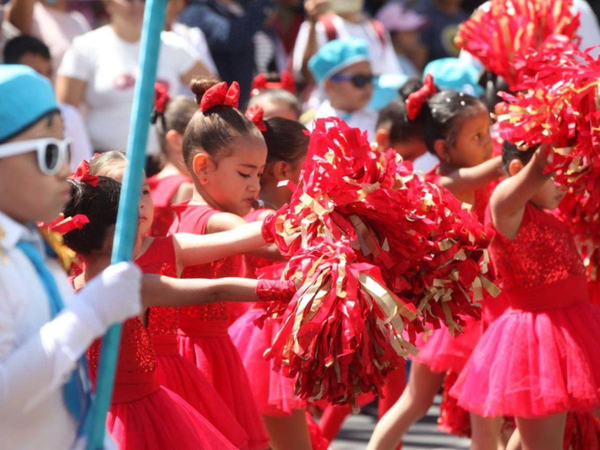 Comayagüela también vibra con los desfiles de prebásica