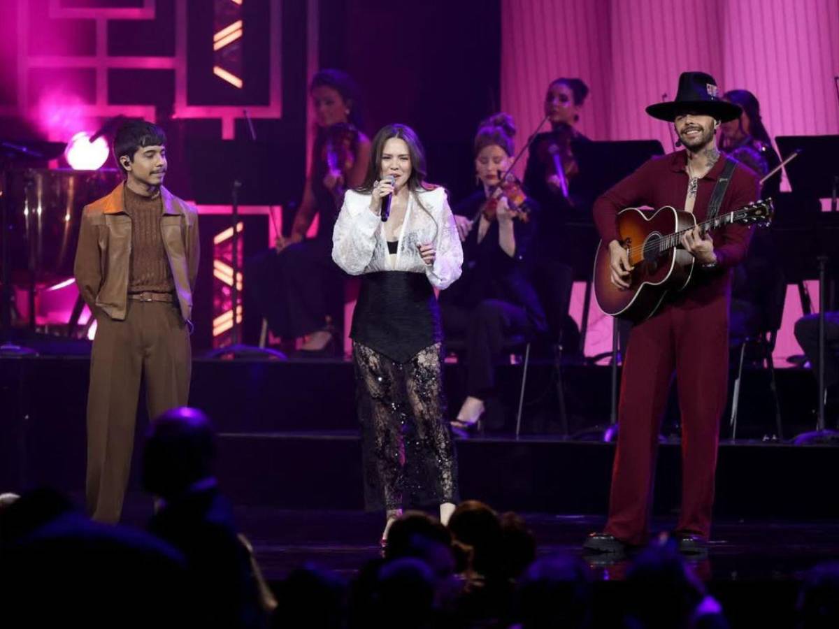 Bunbury, Carín León, Pepe Aguilar y más artistas en la antesala de los Latin Grammy