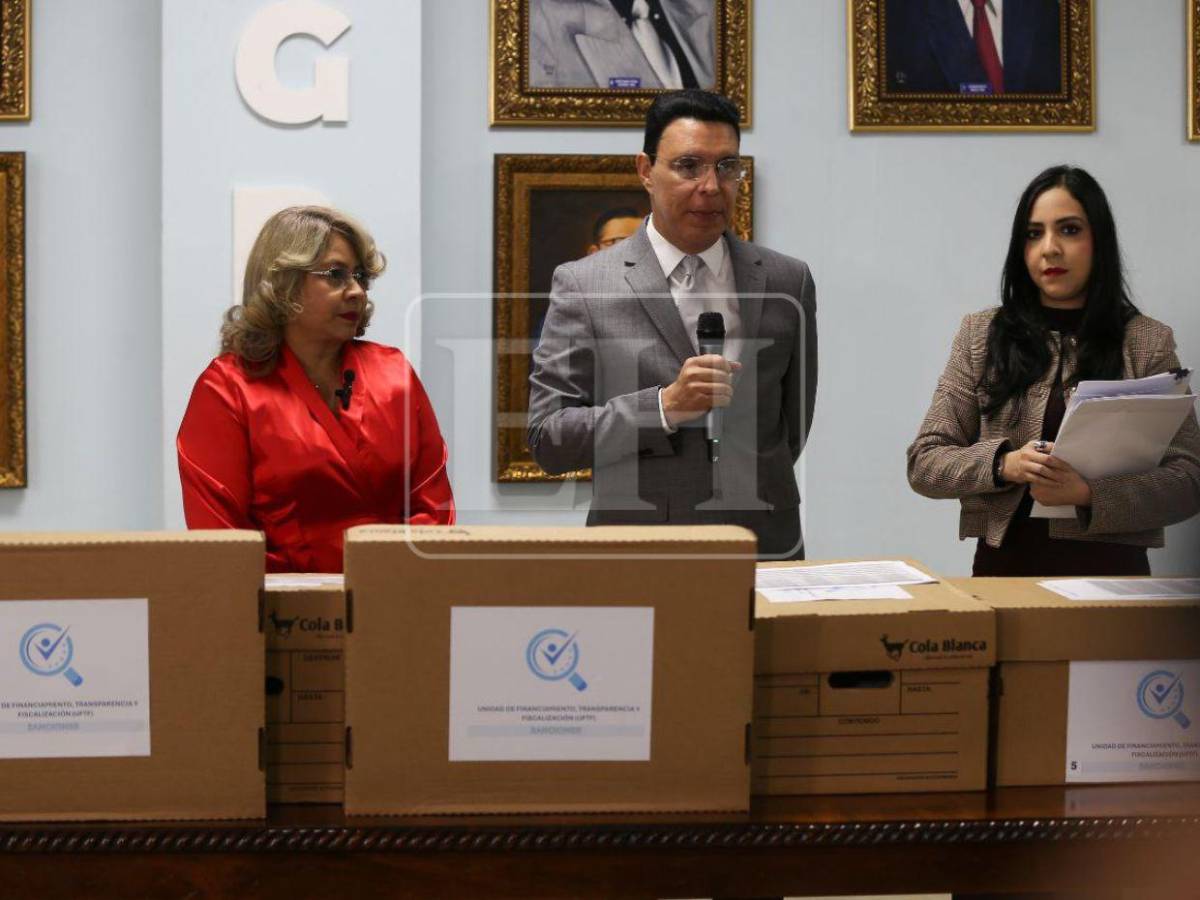 L120 millones: PGR sancionará funcionarios por no rendir cuentas de sus campañas