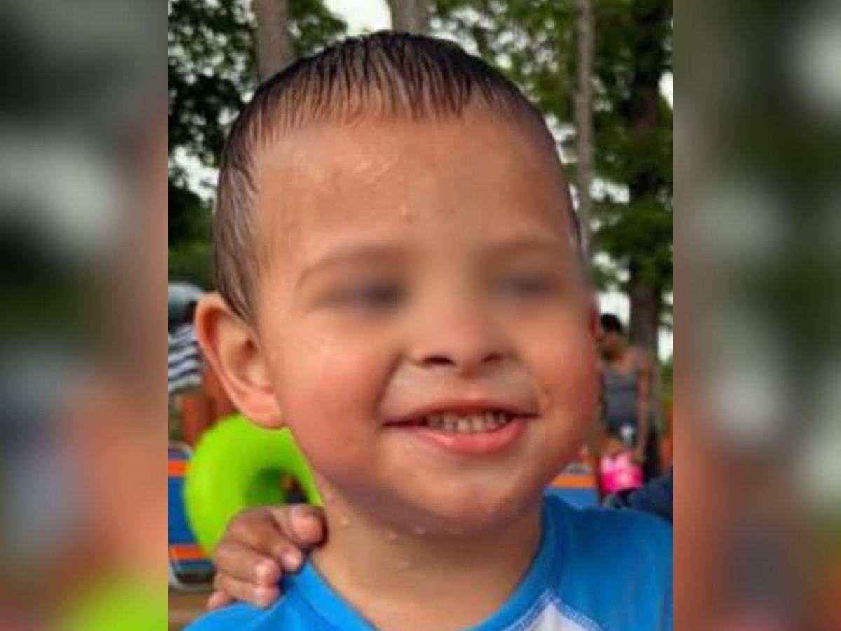 Saúl Martínez mató a su hijo, lo metió en una maleta y luego lo arrojó al río Wolf en Tennessee