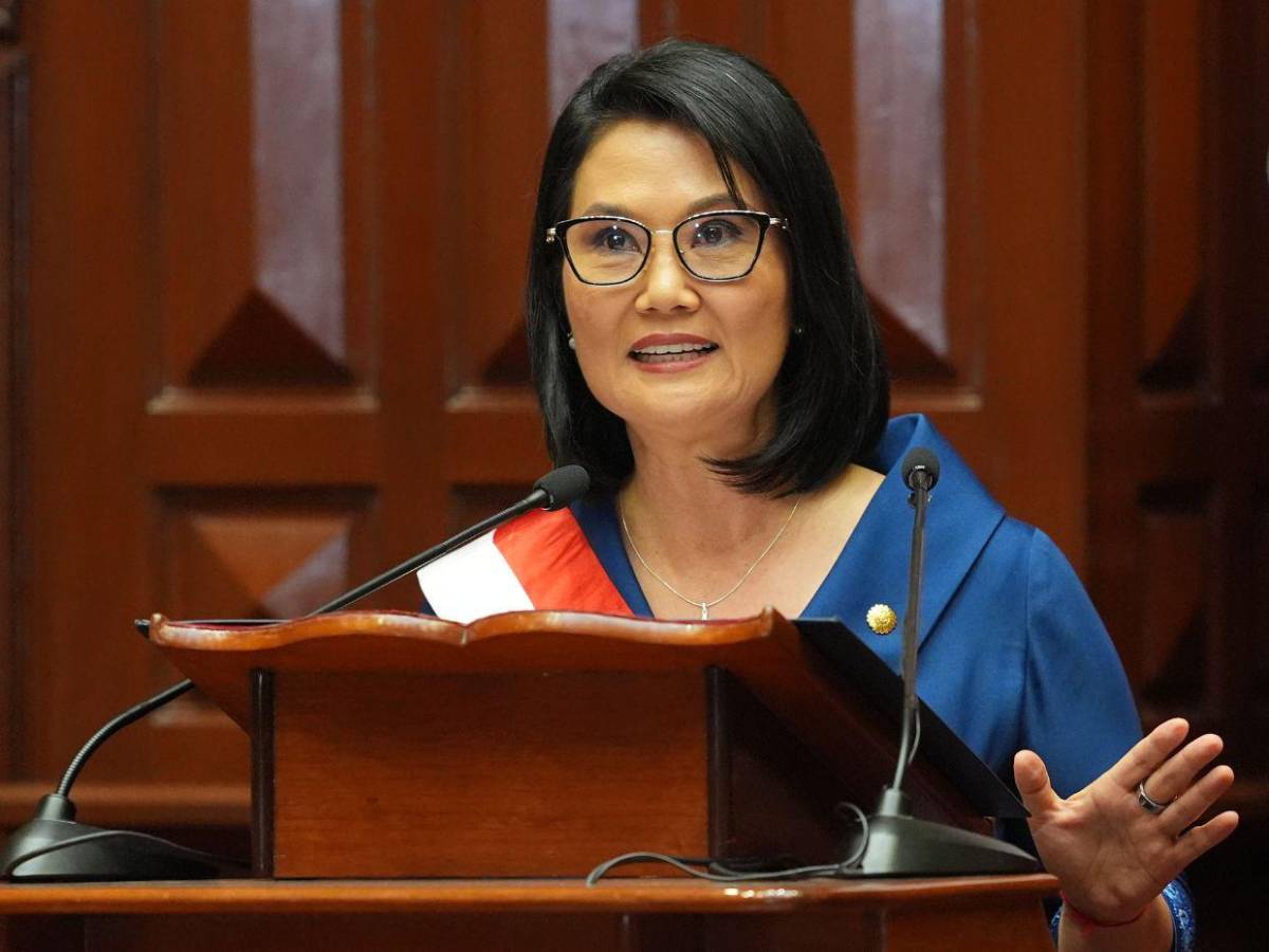 El fujimorismo vuelve al poder: Keiko Fujimori jura como primera presidenta de Perú