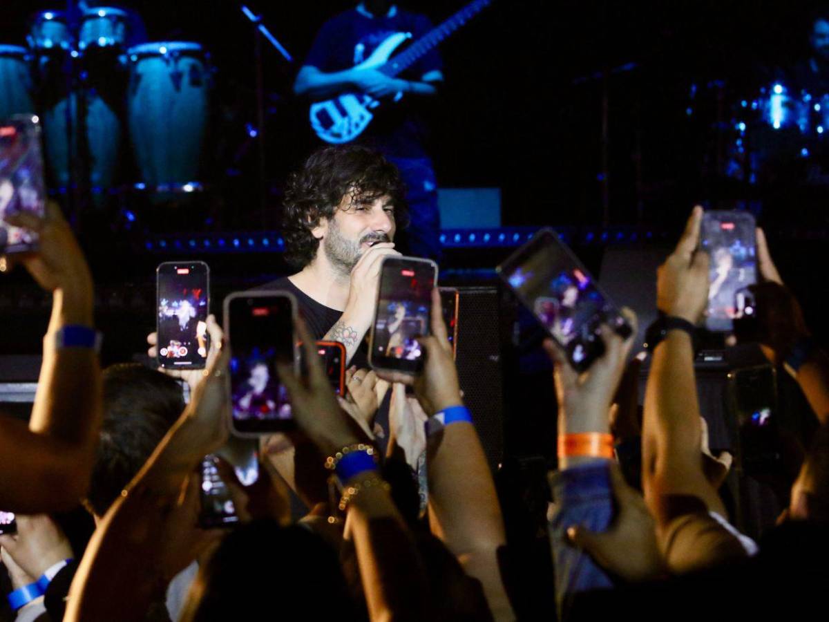 Gira 20 años: Las mejores imágenes de la euforia desatada en el concierto de Melendi