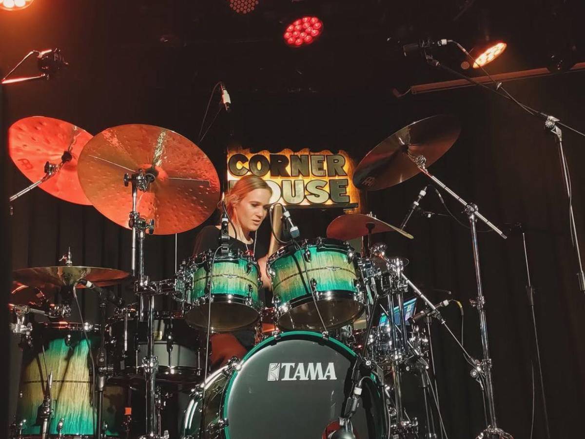 Anika Nilles: la nueva baterista de la banda Rush