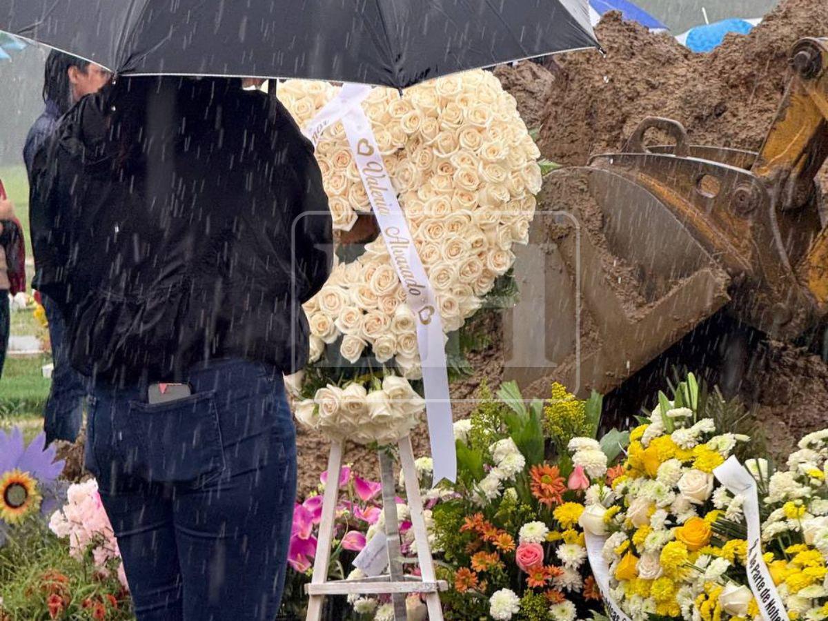 Tenía tres impactos de bala y sus manos atadas: investigan si Valeria fue víctima de abuso