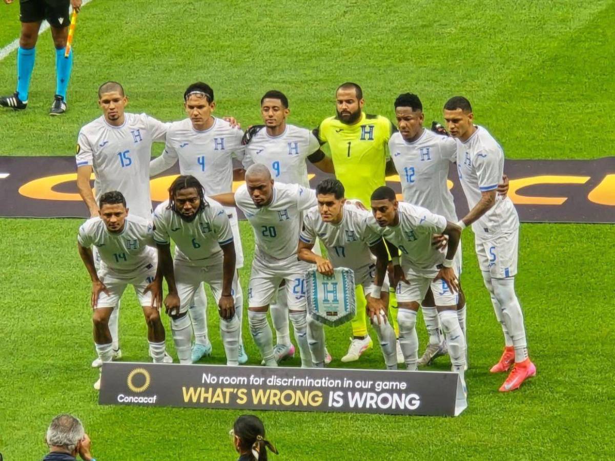 ¿Te lo perdiste? Así fue la salida de Honduras a la cancha frente a Canadá en la Copa Oro ¿Te lo perdiste? Así fue la salida de Honduras a la cancha frente a Canadá en la Copa Oro