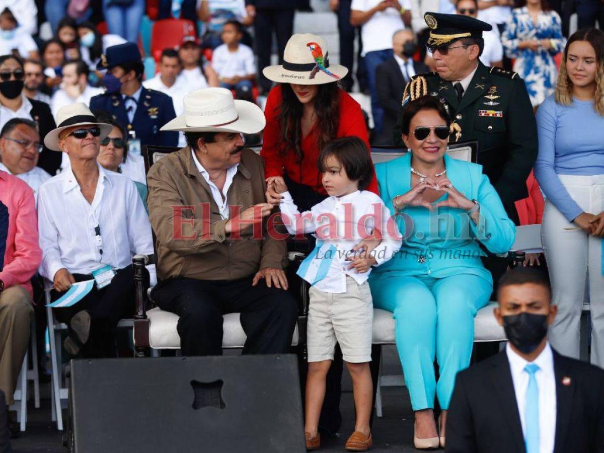 La pareja presidencial disfrutó de la compañía de uno de sus nietos durante la jornada.