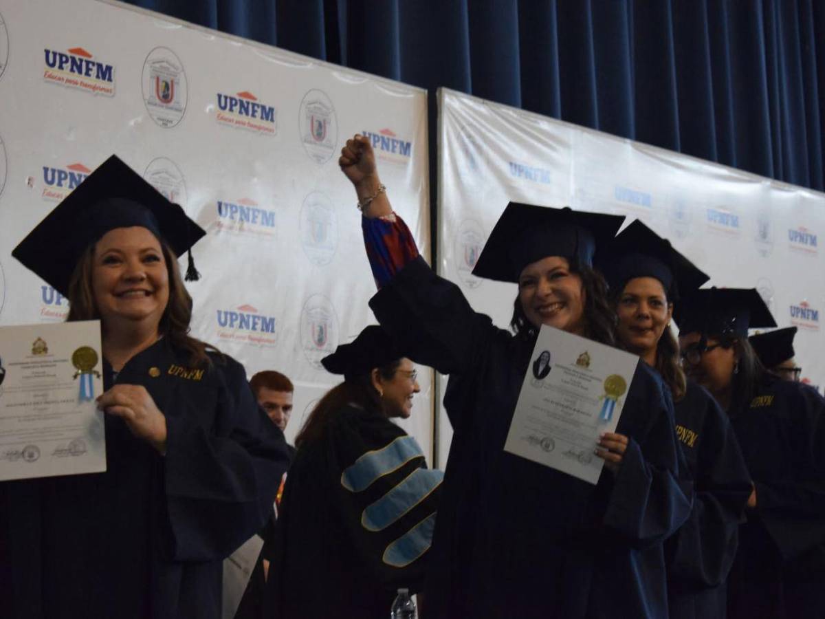 La Universidad Pedagógica gradúa a más de 150 nuevos docentes
