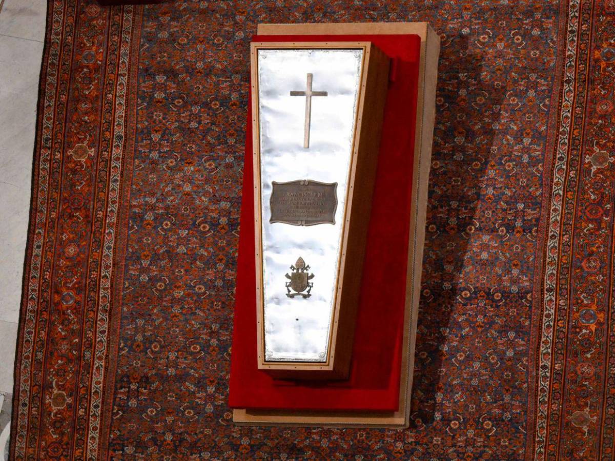 Así fue la ceremonia del cierre del féretro del papa Francisco