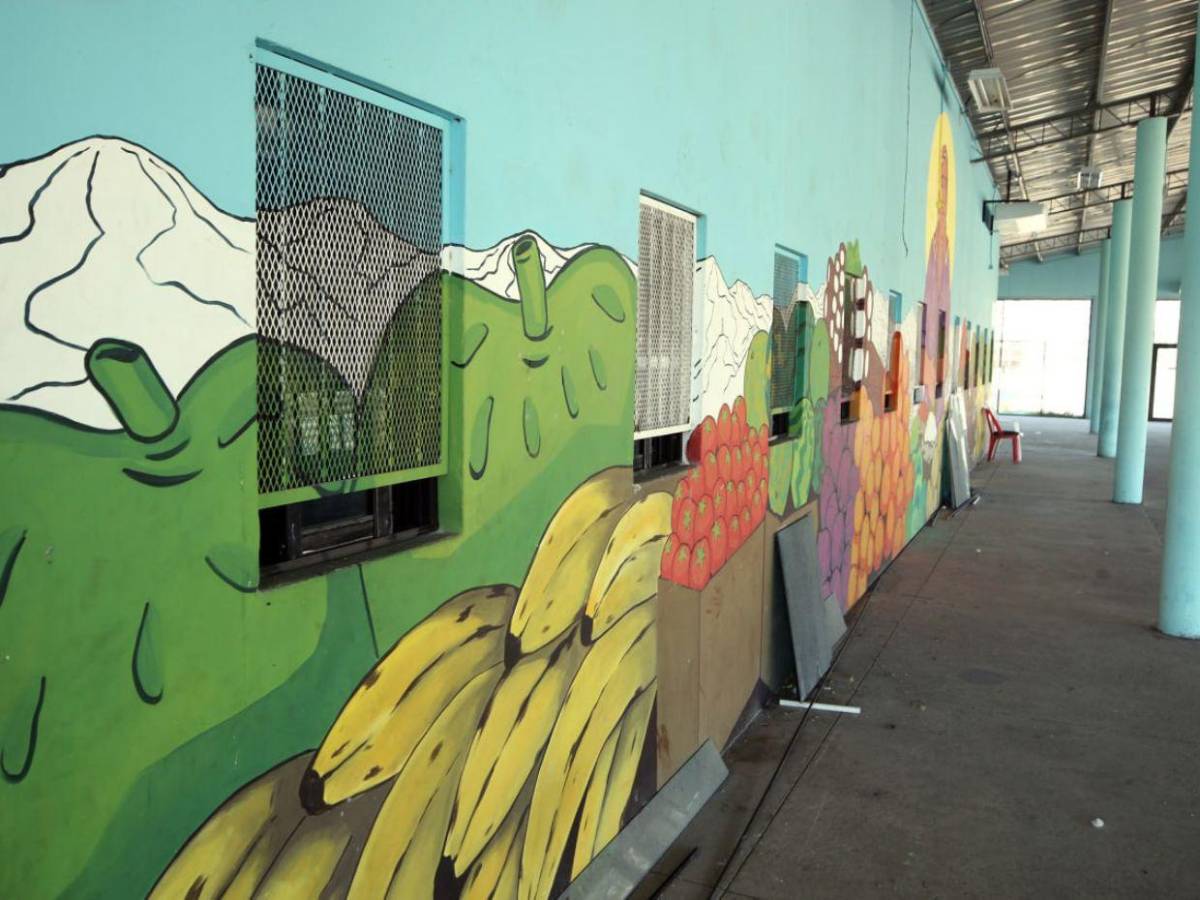 Desolada y sin avances: así luce la abandonada terminal de buses de Perisur