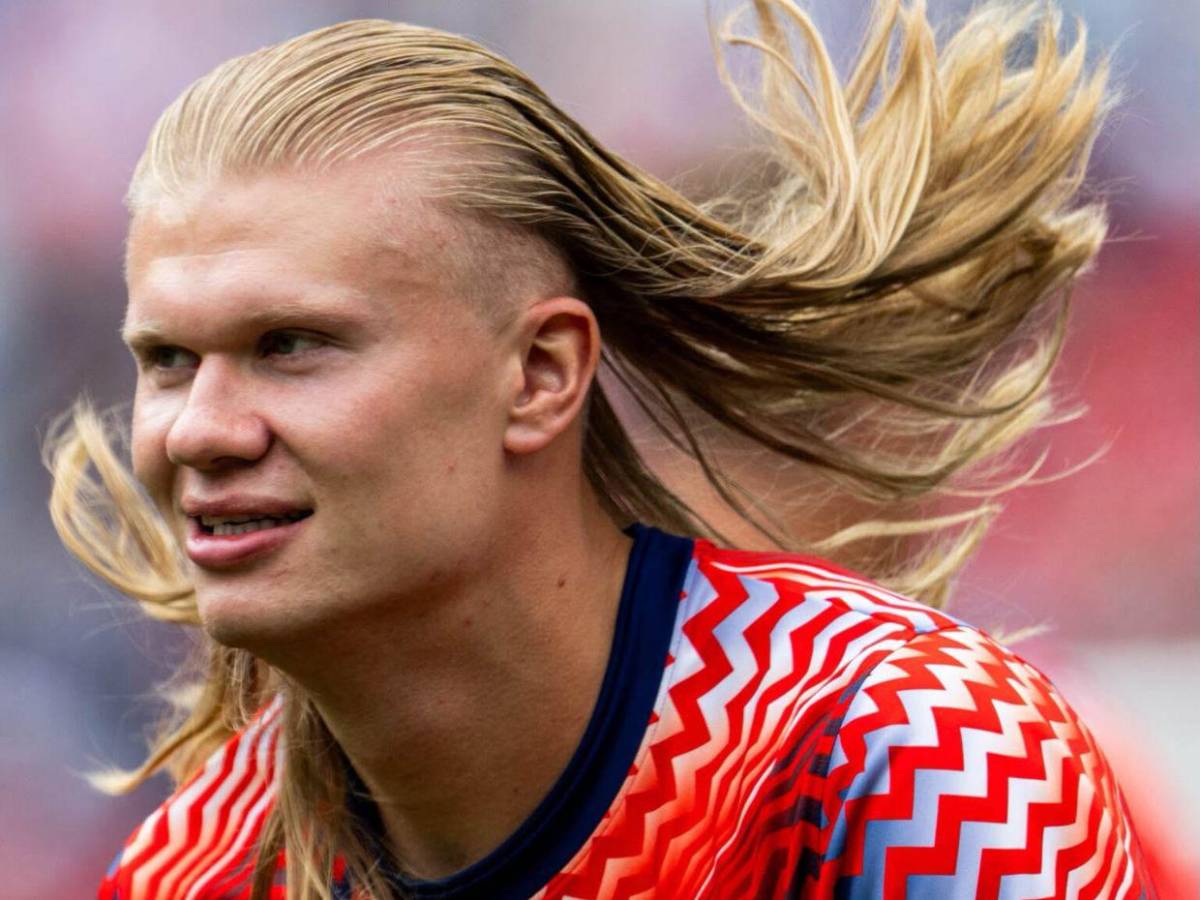 ¡No es IA! Erling Haaland dice adiós a su icónica cabellera rubia: así luce ahora