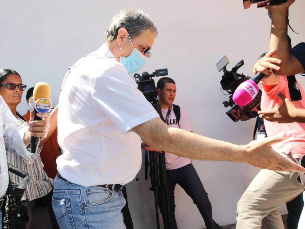 Liberales se reúnen para discutir la decisión de Ana Paola Hall de querer dejar el CNE