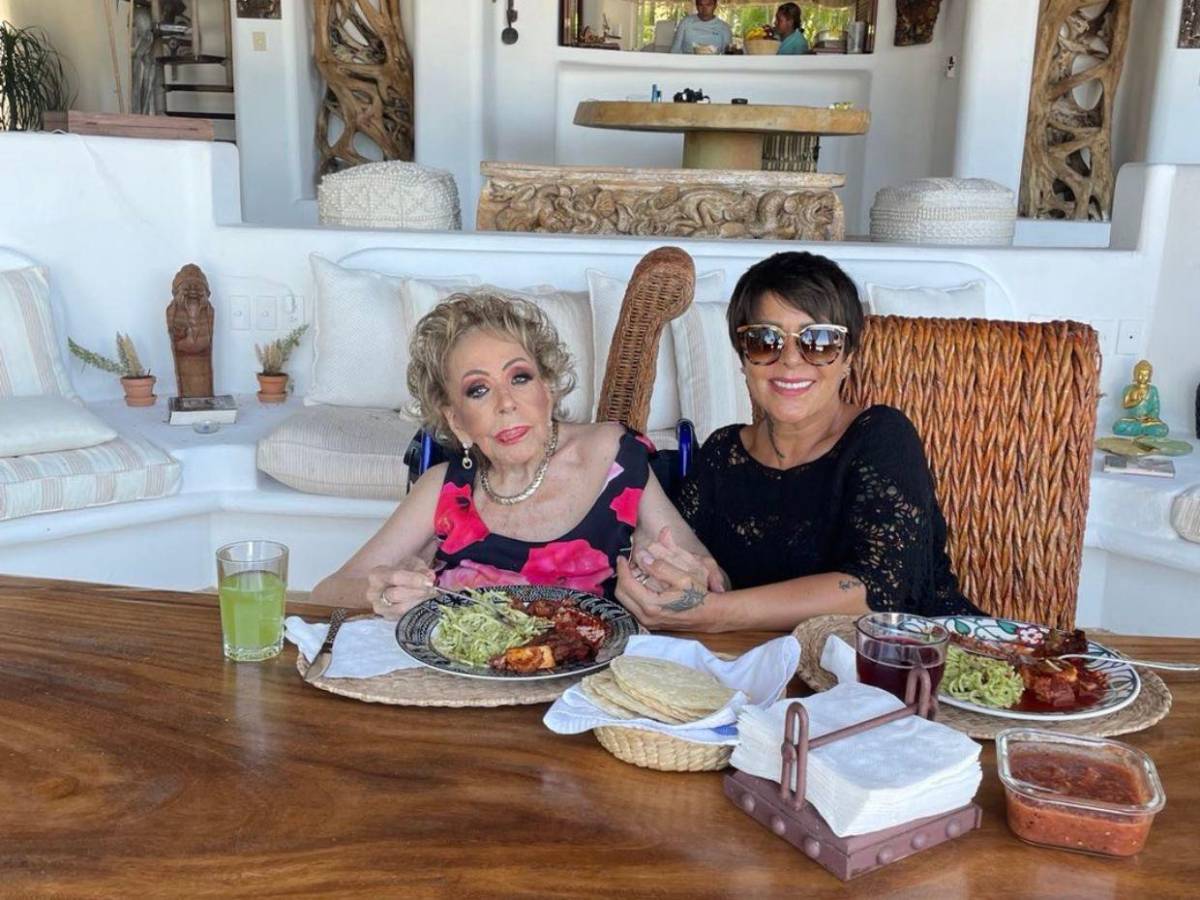 Alejandra Guzmán sobria desde la muerte de Silvia Pinal según su padre Enrique Guzmán