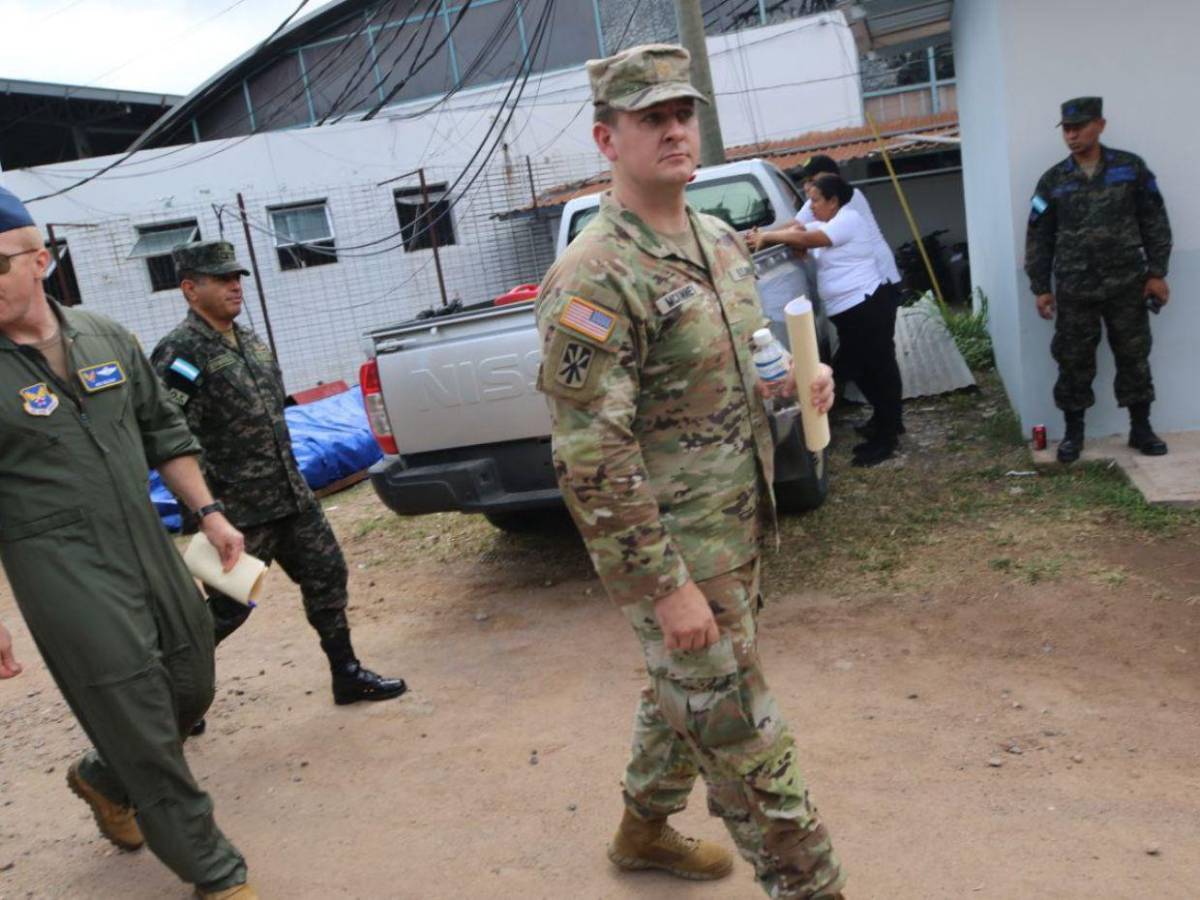 Militares de Estados Unidos y Brasil hacen recorrido por el CLE y se reúnen con Roosevelt Hernández