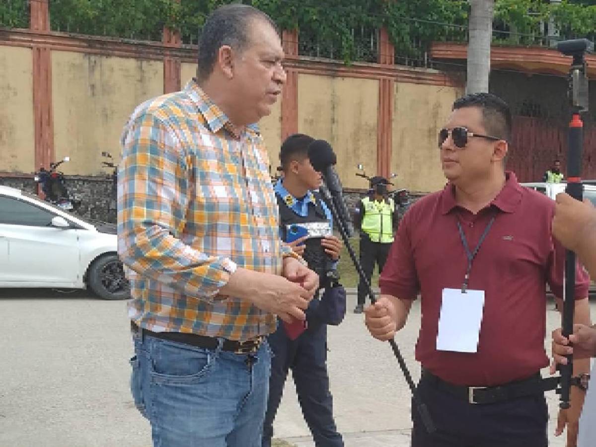 Orlando Ponce revela la verdad sobre ayudas a su madre y denuncia robo que sufrió