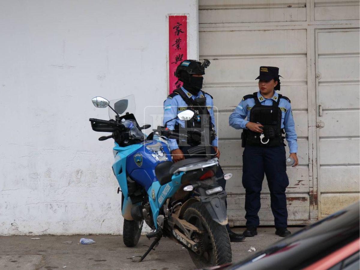 Le disparó en la cabeza: guardia mató a adolescente chino dentro de su negocio en la 21 de Febrero