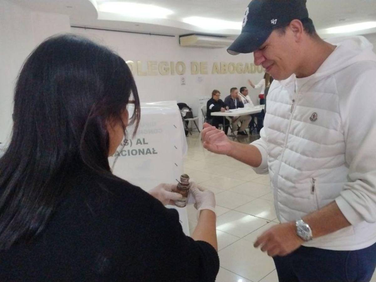 Abogados hondureños acuden a elecciones para definir candidatos del CAH