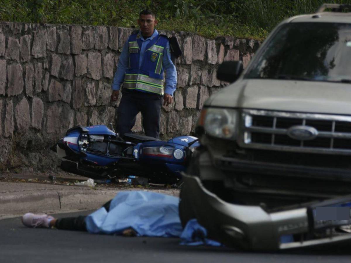 Tragedia en Tegucigalpa: Pareja en motocicleta fallece tras impacto con camioneta Tragedia en Tegucigalpa: Pareja en motocicleta fallece tras impacto con camioneta