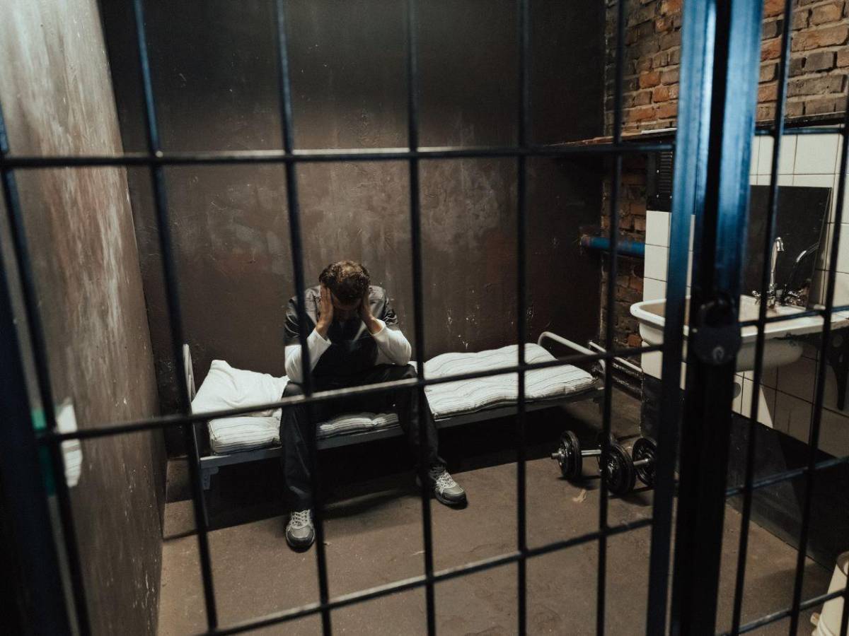 Guantánamo, la sombría y cuestionada cárcel a la que Trump enviará migrantes