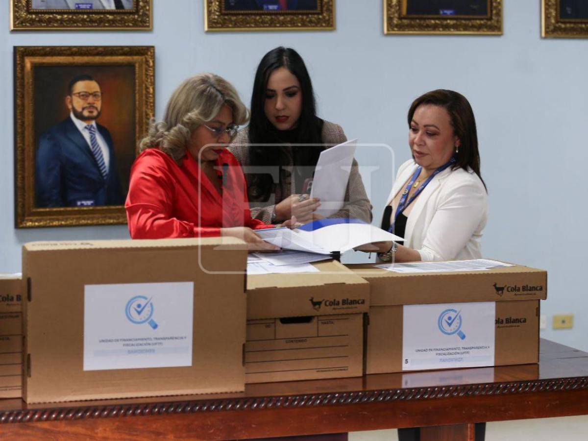 L120 millones: PGR sancionará funcionarios por no rendir cuentas de sus campañas