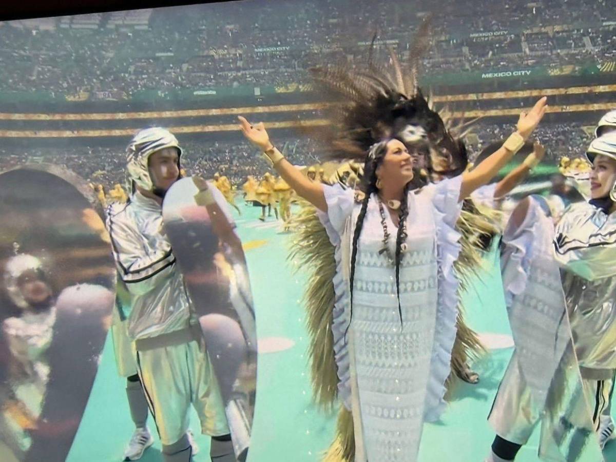 Estrellas de la música que encendieron el Azteca en la apertura del Mundial 2026