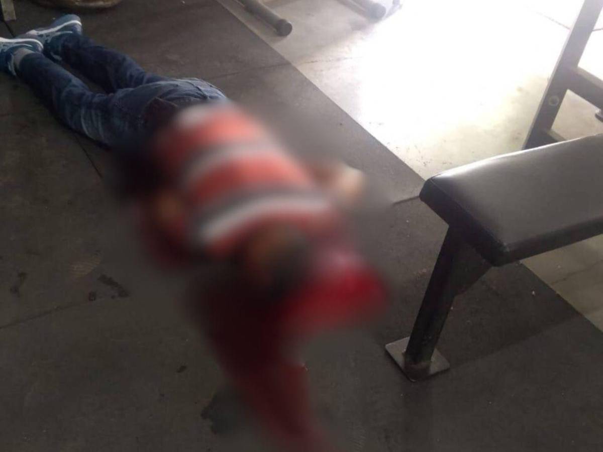 Entre máquinas y sangre: así quedaron los cuerpos tras masacre en gimnasio en Yoro