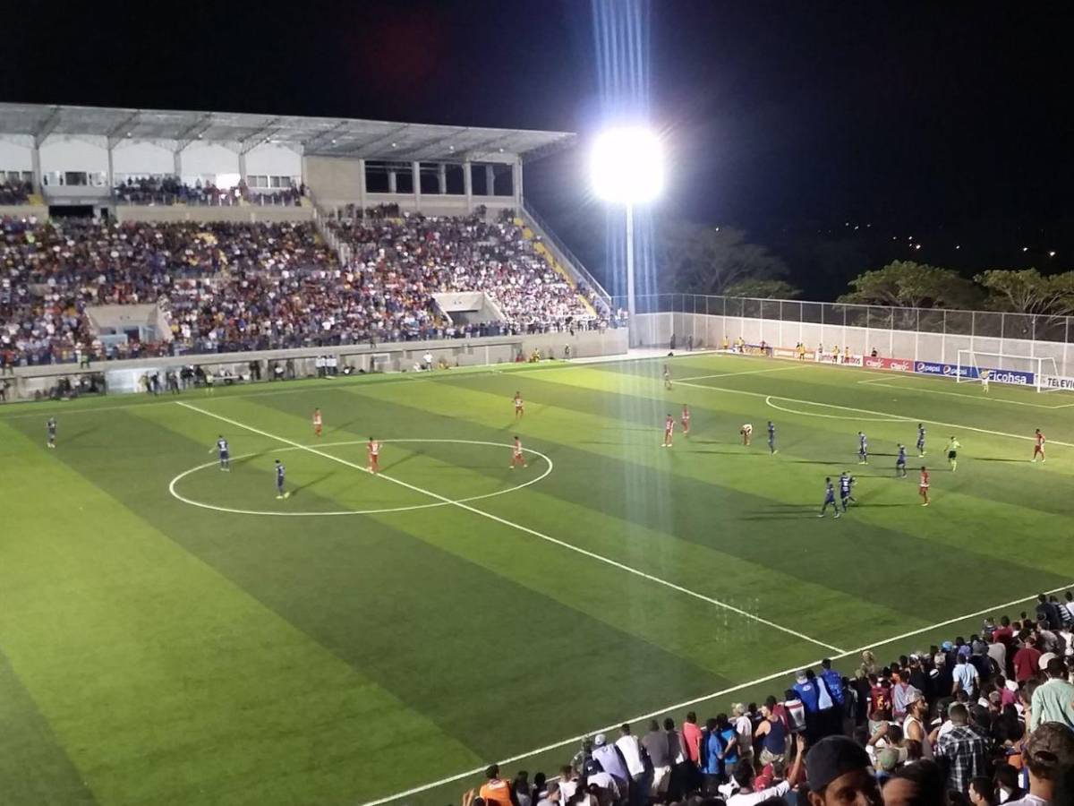Clubes y estadios que pueden ser de Liga Nacional de Honduras luego de junio
