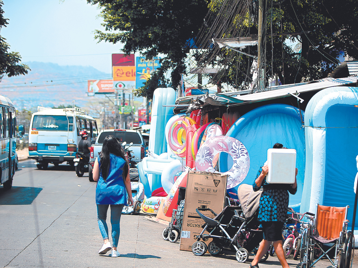 Piscinas invaden los mercados capitalinos: conozca los precios y tamaños