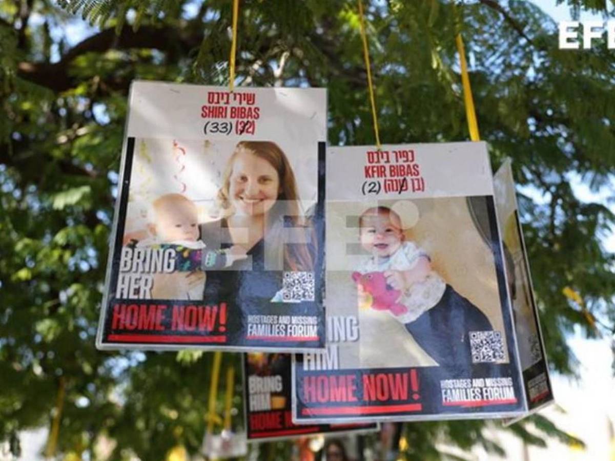 Shiri Bibas y sus pequeños, Ariel y Kfir, los cuerpos de rehenes entregados por Hamás Shiri Bibas y sus pequeños, Ariel y Kfir, los cuerpos de rehenes entregados por Hamás