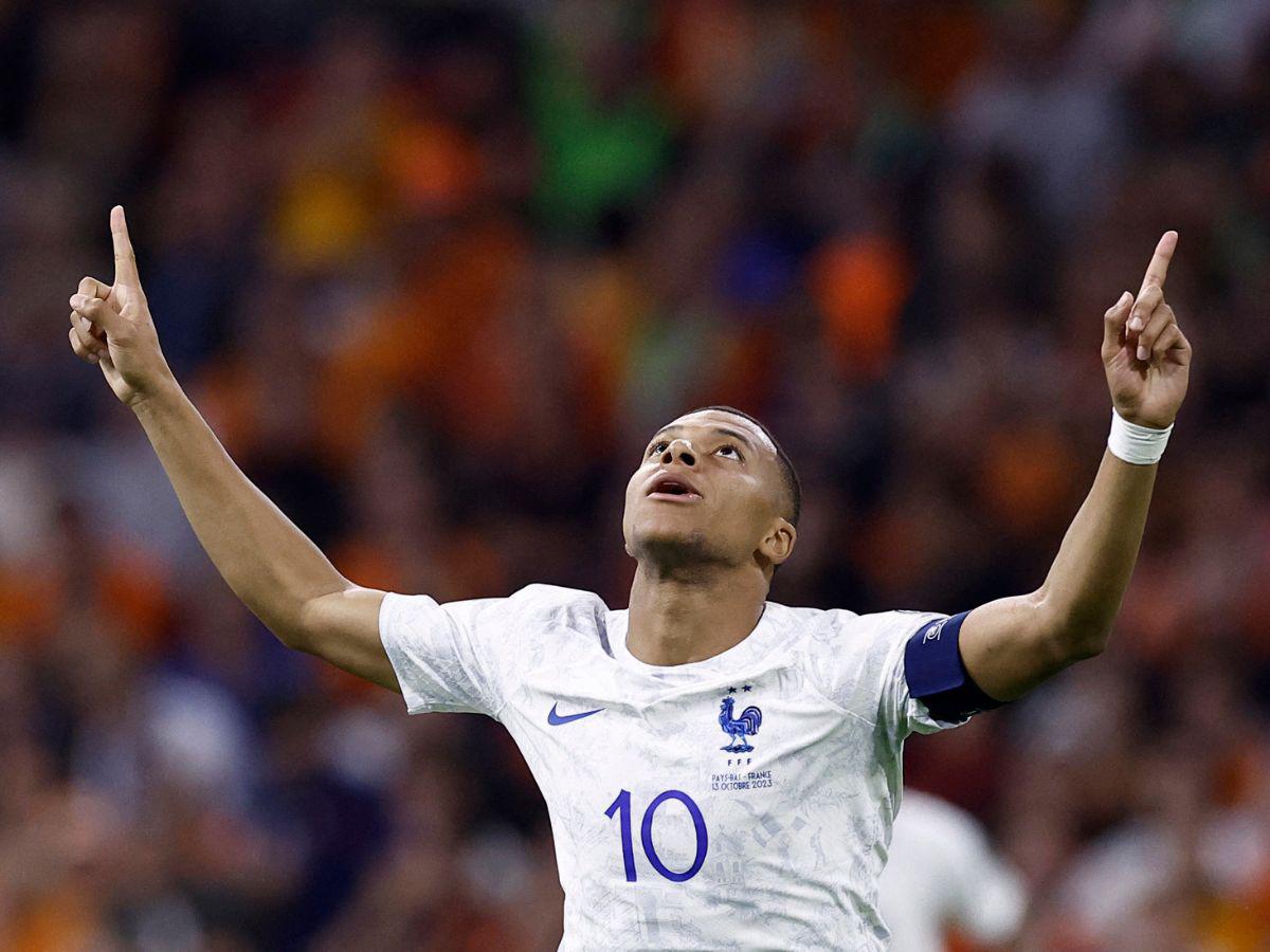 Con doblete de Mbappé, Francia derrota 2-1 a Países Bajos y clasifica a la Euro 2024