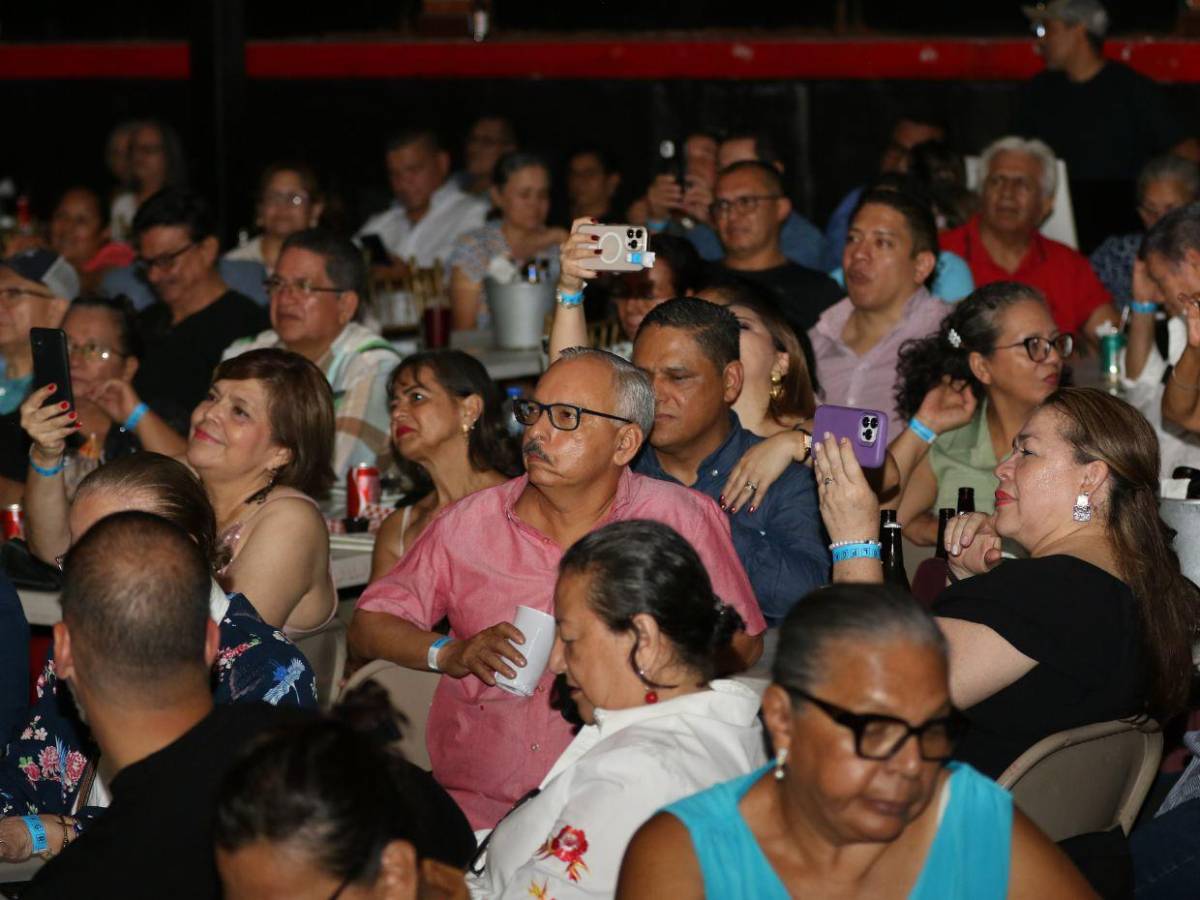 El romanticismo puro de Los Galos en Tegucigalpa, en imágenes El romanticismo puro de Los Galos en Tegucigalpa, en imágenes
