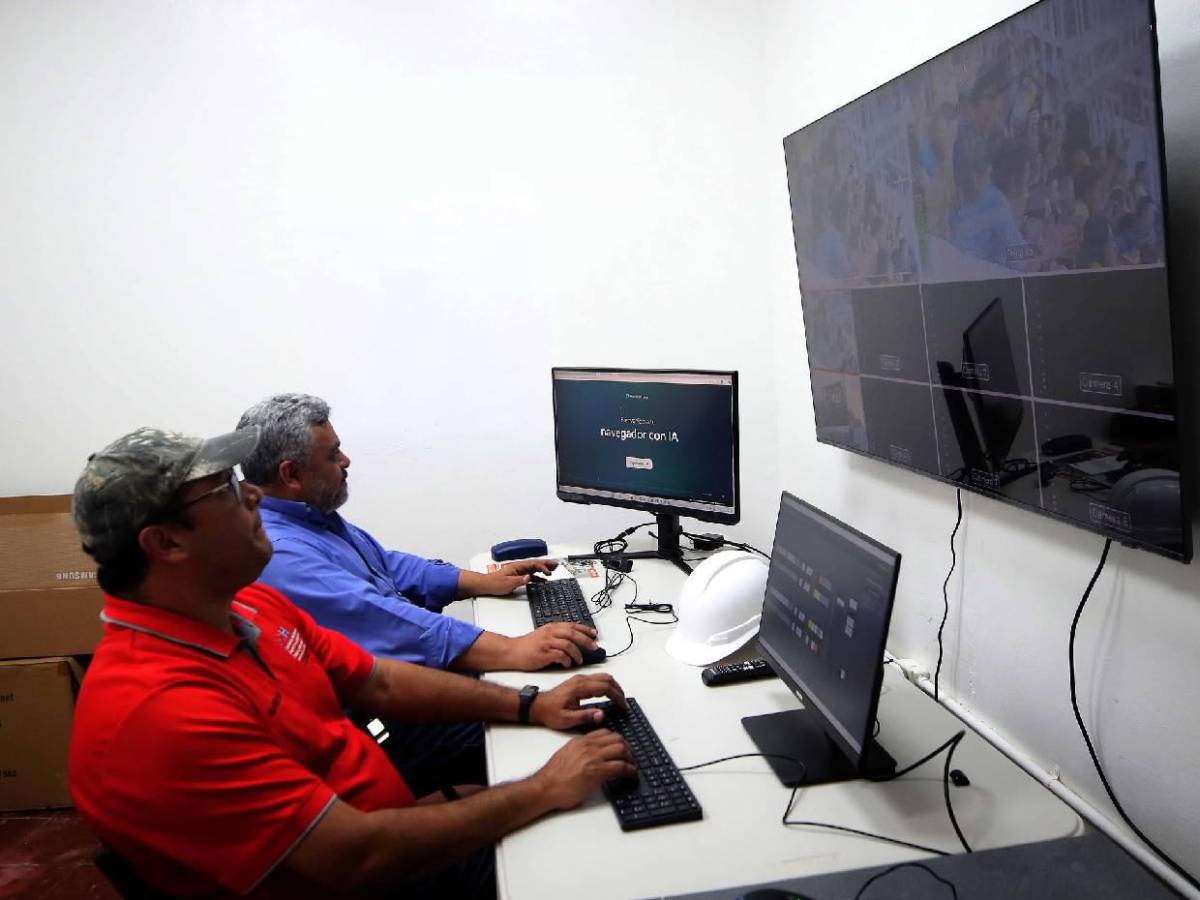 Un lujo total: Así quedó la moderna pantalla gigante en el estadio Nacional de Honduras