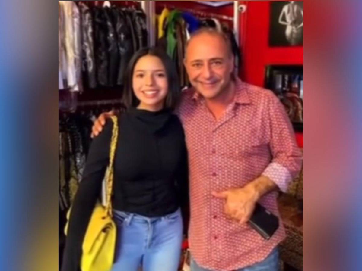 ¿Ángela Aguilar robó dos vestidos a famoso diseñador de moda? “Quiero mis vestidos”