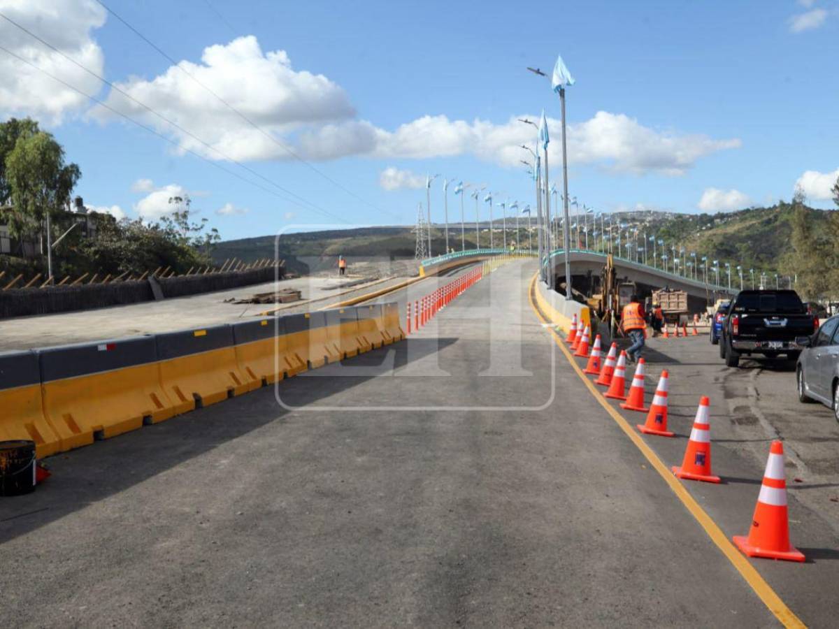 Así luce el carril inaugurado de lo que será el paso a desnivel Papa Francisco