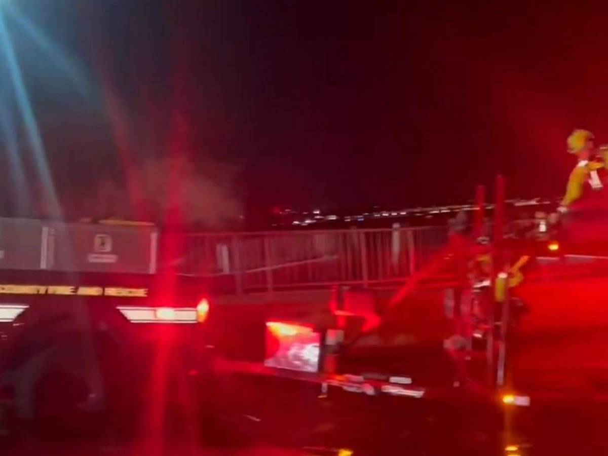 Así fue el choque entre avión y helicóptero en Washington; buscan sobrevivientes