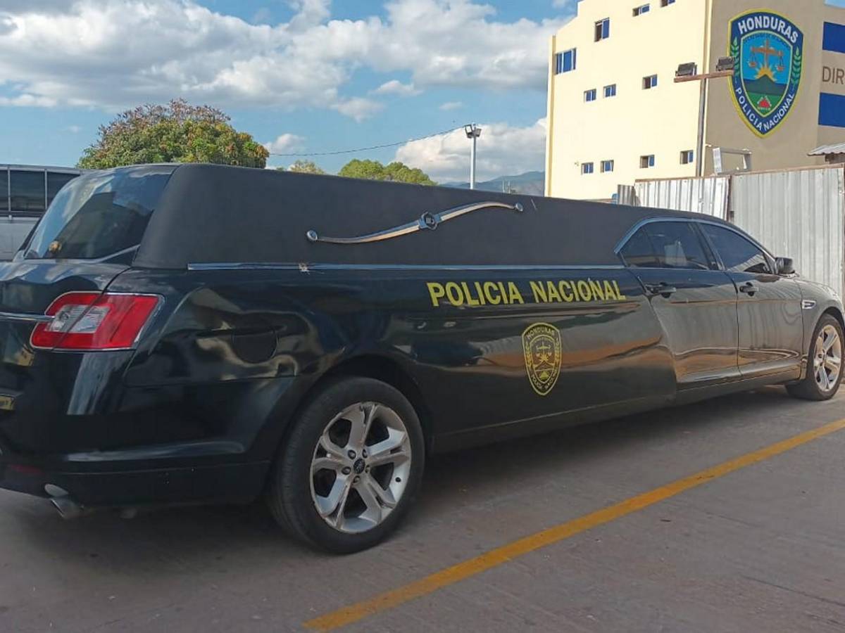 Así es la carroza fúnebre con la que Policía Nacional despedirá a agentes caídos Así es la carroza fúnebre con la que Policía Nacional despedirá a agentes caídos