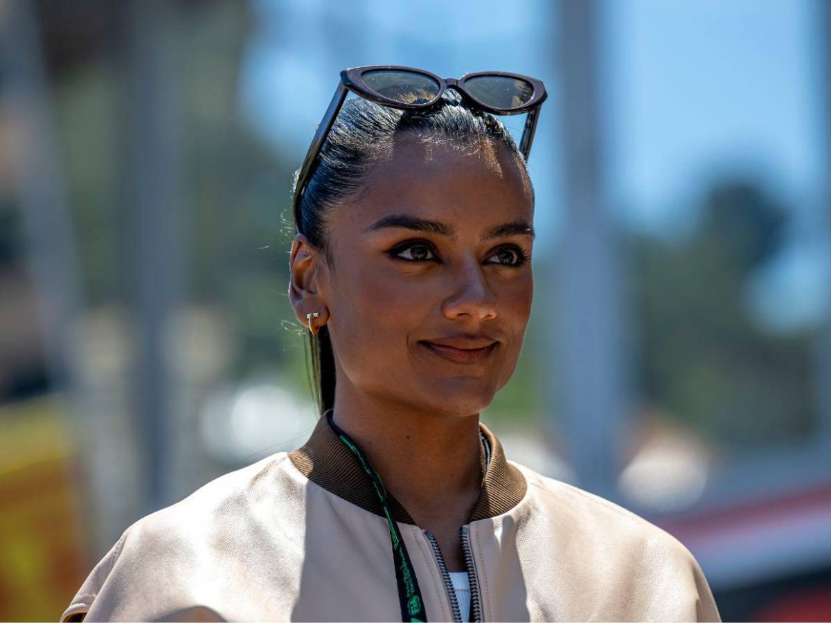 Simone Ashley se suma al elenco de El diablo viste a la moda 2