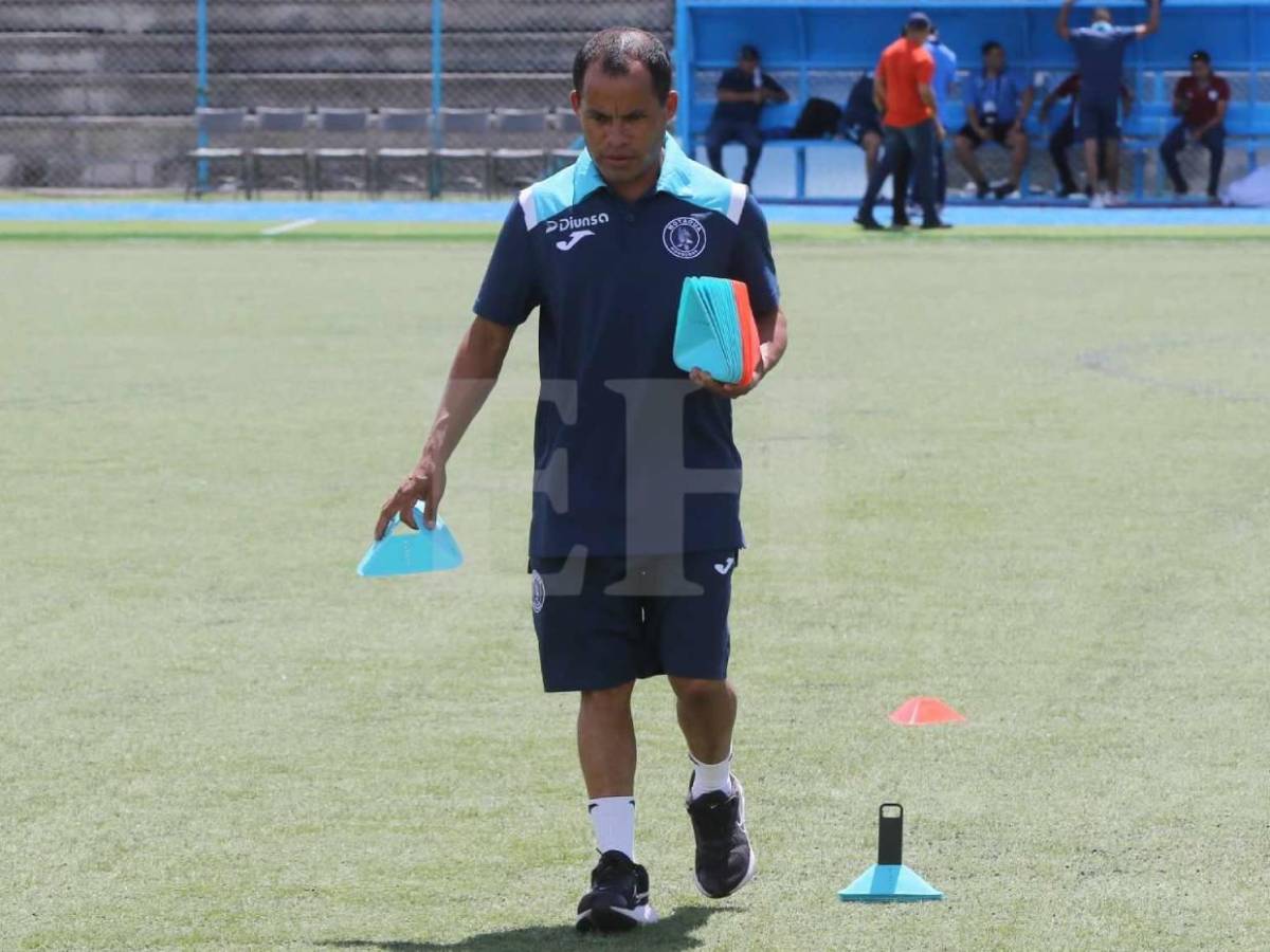 Linda chica sorprende, lo que hizo el Ministro de Seguridad e histórica llegada de Motagua a La Paz