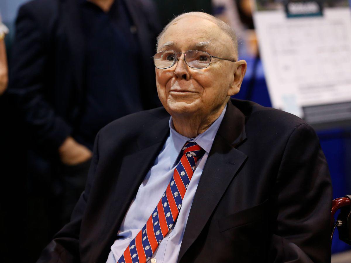 A sus 99 años muere Charlie Munger, abogado del Warren Buffett