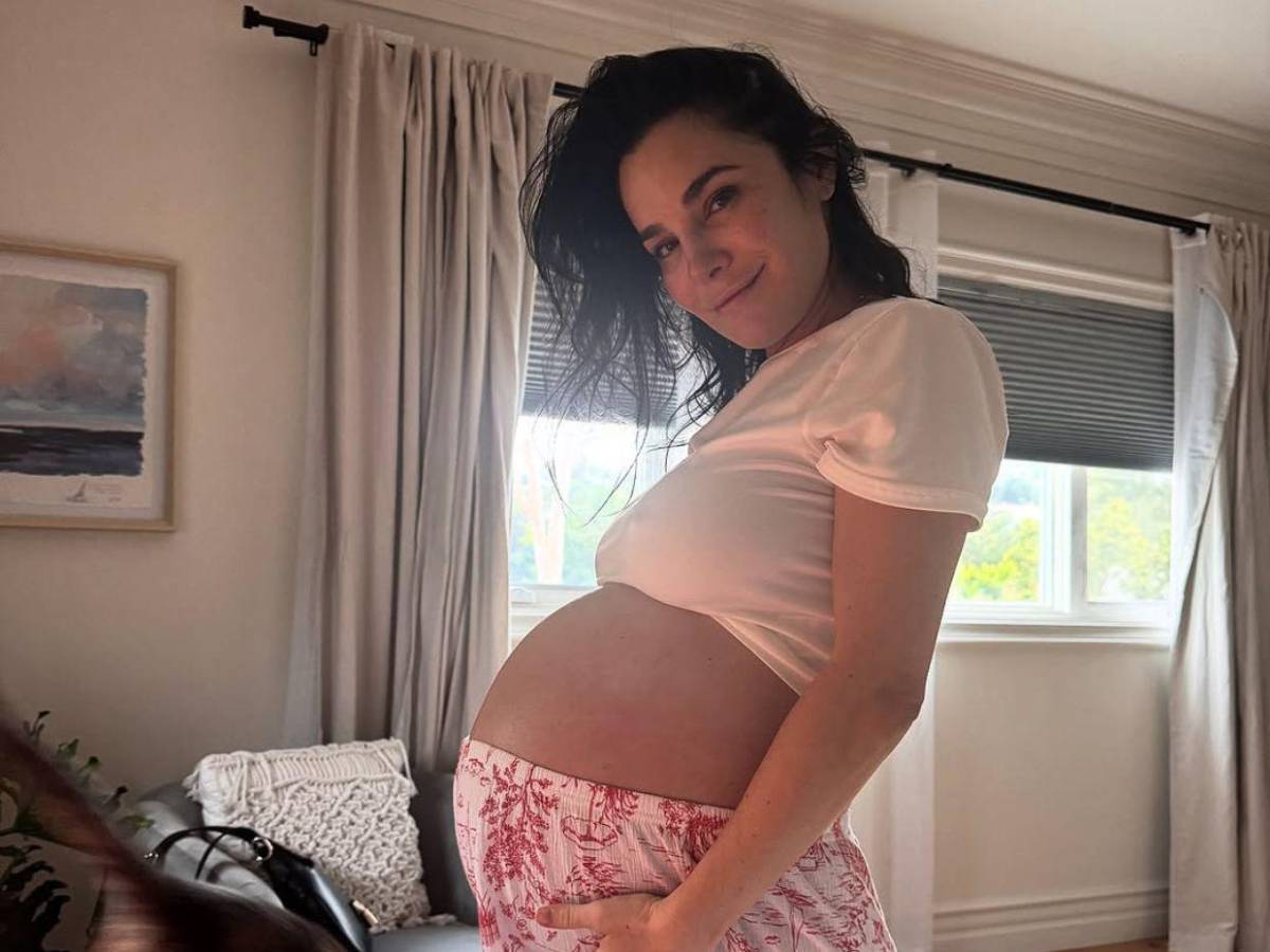 ¡Doble milagro! Martha Higareda y Lewis Howes confirman el nacimiento de sus gemelas